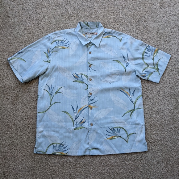 Quiksilver Other - Quiksilver Hawaiian Shirt Men's Large Blue Floral